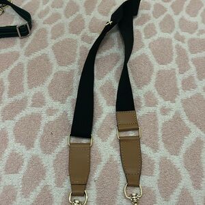 Black and Tan Adjustable bag Straps